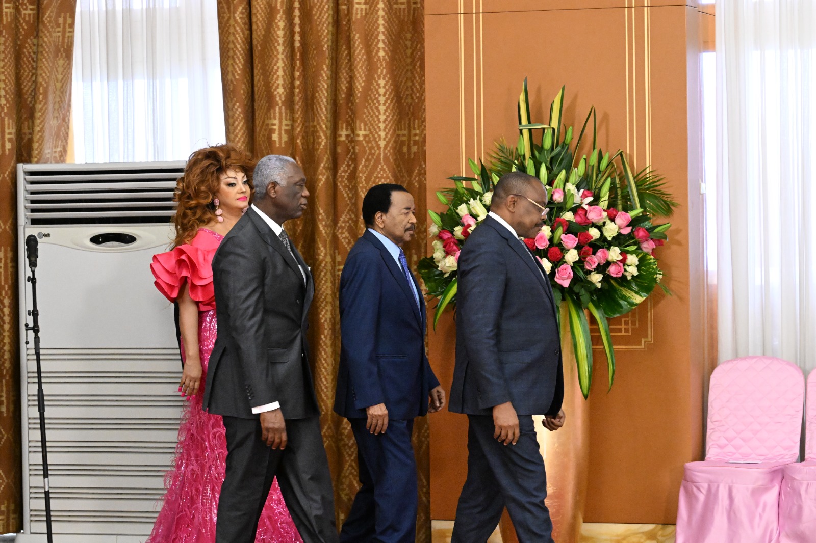 Réception des Lionnes au Palais de L'unité Par Paul BIYA - Jean Blaise GWET (1)